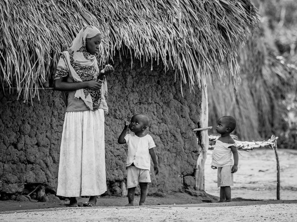 ZANZIBAR MADRE E HIJO - VIAJES